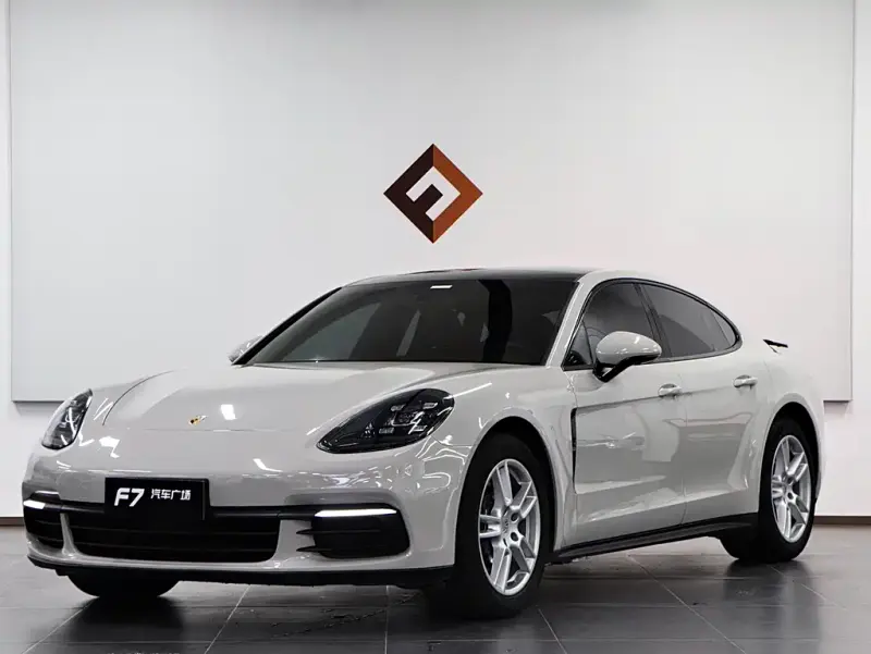 Porsche Panamera, 2019