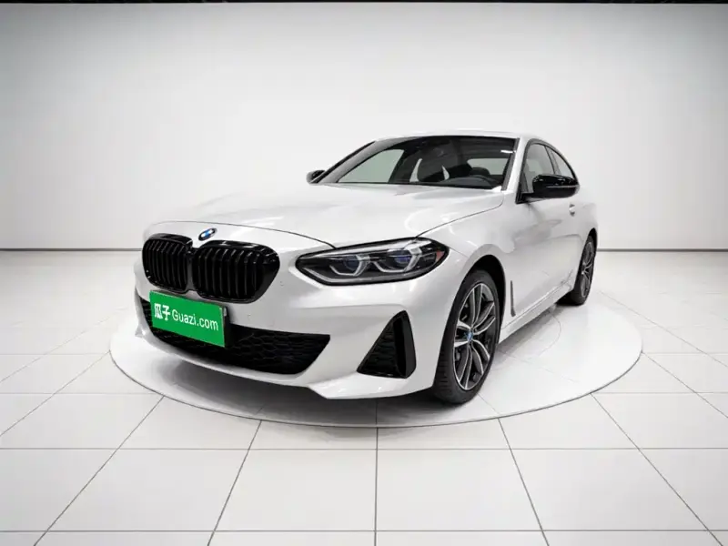 BMW 1 Series BMW 1 Series 2022 120i M Sport Night Edition, 2023 — фото 1