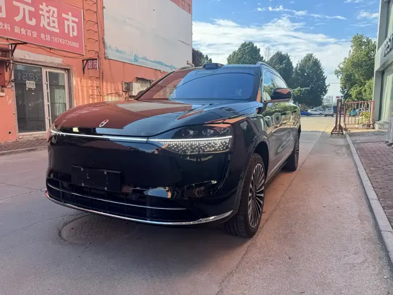 AITO M9, 2025