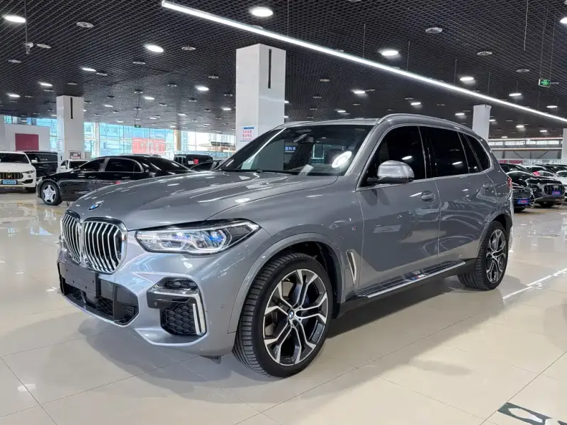 BMW X5 BMW X5 2022 xDrive 40Li Premium Type M Sport Package, 2022 — фото 1