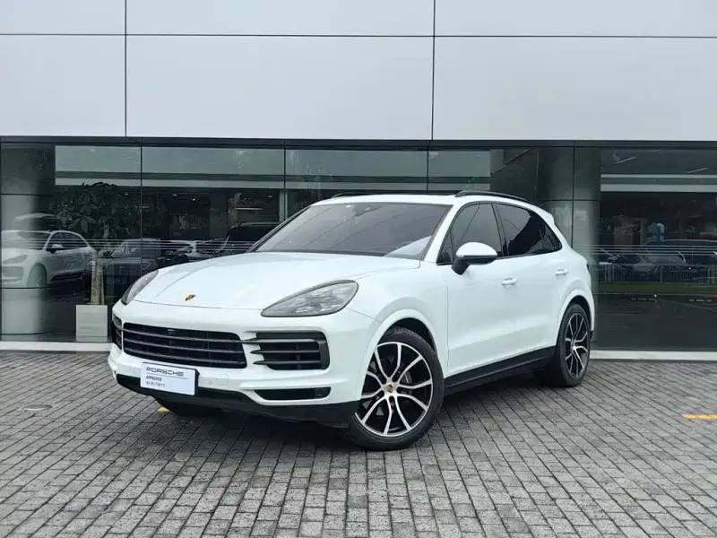 Porsche Cayenne, 2023