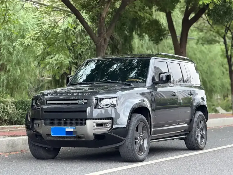 Land Rover Defender, 2023
