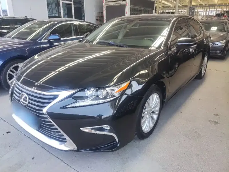 Lexus ES, 2017