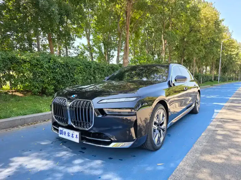 BMW 7 Series BMW 7 Series 2023 740Li Premium Type Luxury Package, 2023 — фото 1