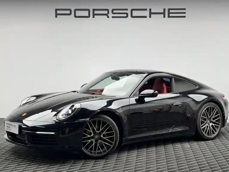 Porsche 911, 2023