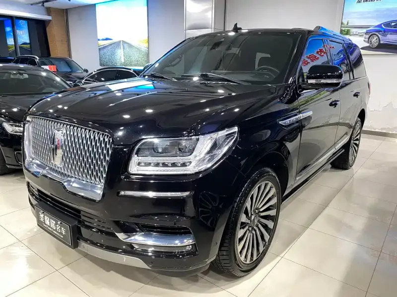 Lincoln Navigator, 2022