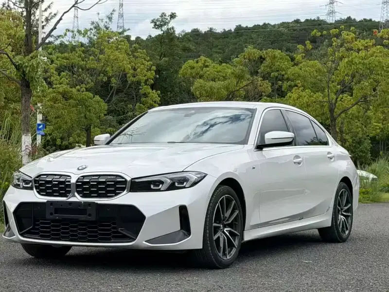 BMW 3 Series, 2023