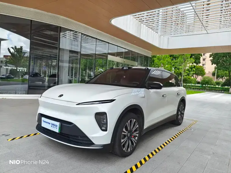 NIO ES8, 2024