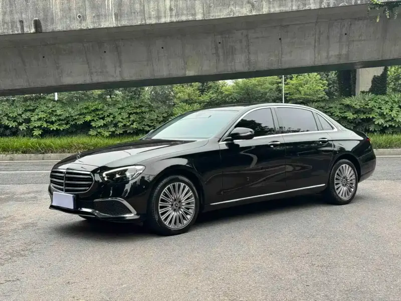 Mercedes-Benz E-Class, 2022