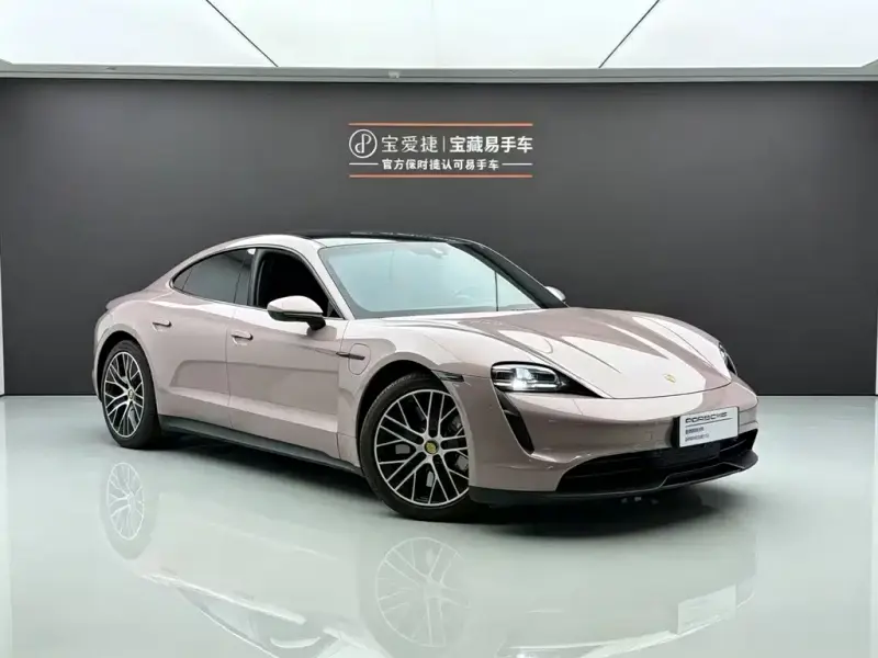 Porsche Taycan, 2021