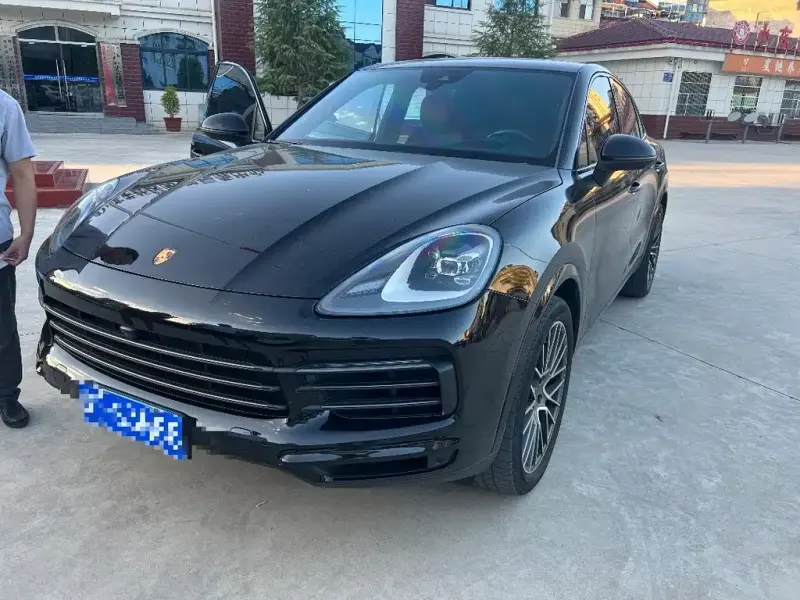 Porsche Cayenne, 2023
