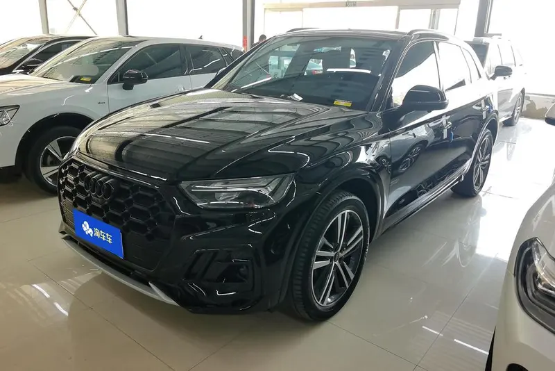 Audi Q5L, 2022