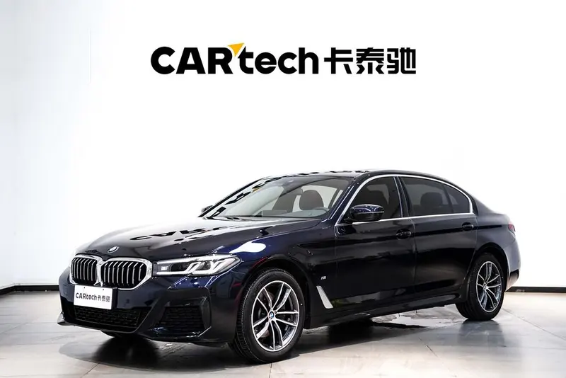 BMW 5-Series, 2022
