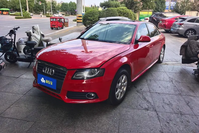 Audi A4L 2.0 TFSI Auto Comfort Version, 2012 — фото 1