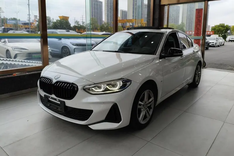 BMW 1-Series, 2021
