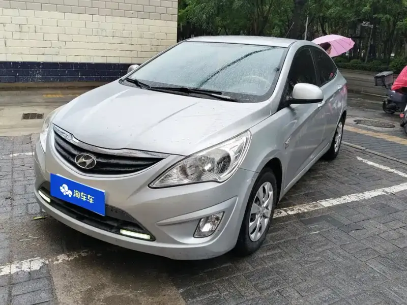 Hyundai Verna, 2013