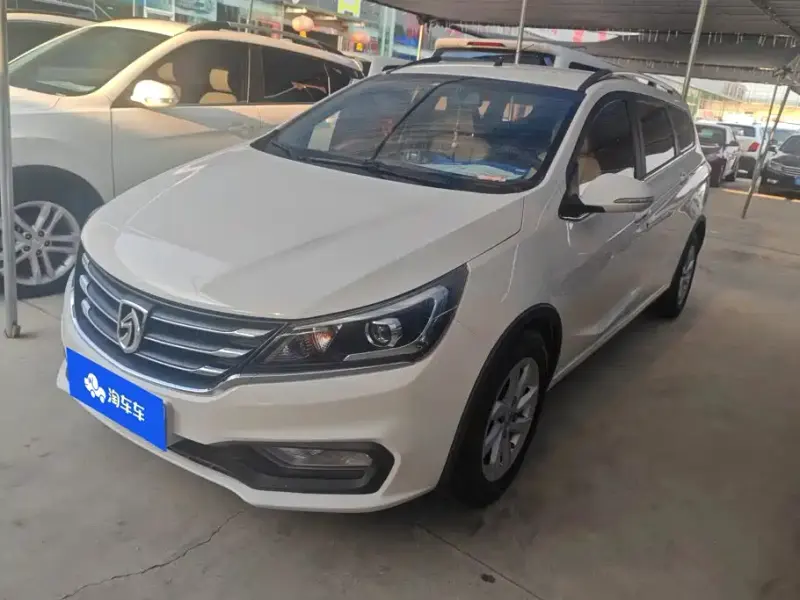 Baojun 310W, 2018