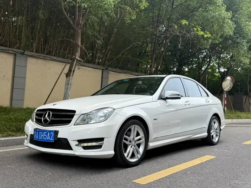 Mercedes-Benz C-Class Mercedes-Benz C-Class 2013 C 260 Premium Elegant Type Grand Edition, 2014 — фото 1