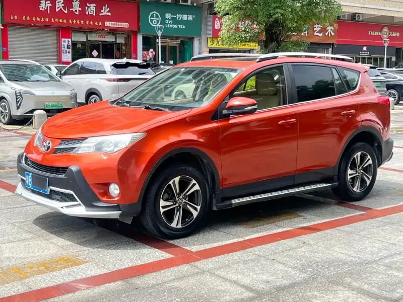 Toyota RAV4, 2015