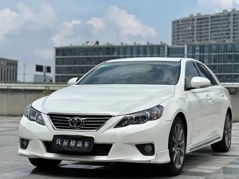 Toyota Reiz, 2013