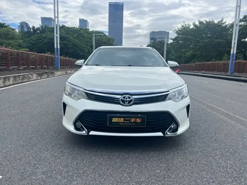 Toyota Camry, 2016