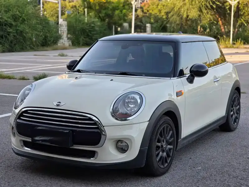 MINI Mini, 2015