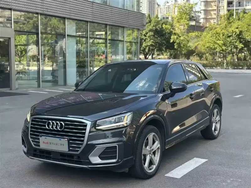 Audi Q2L, 2019