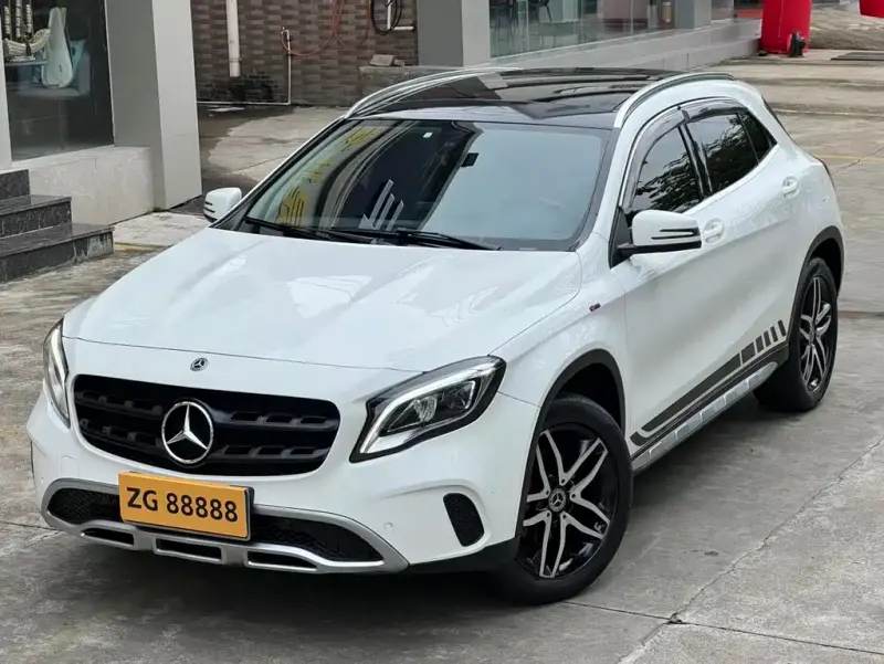 Mercedes-Benz GLA, 2017
