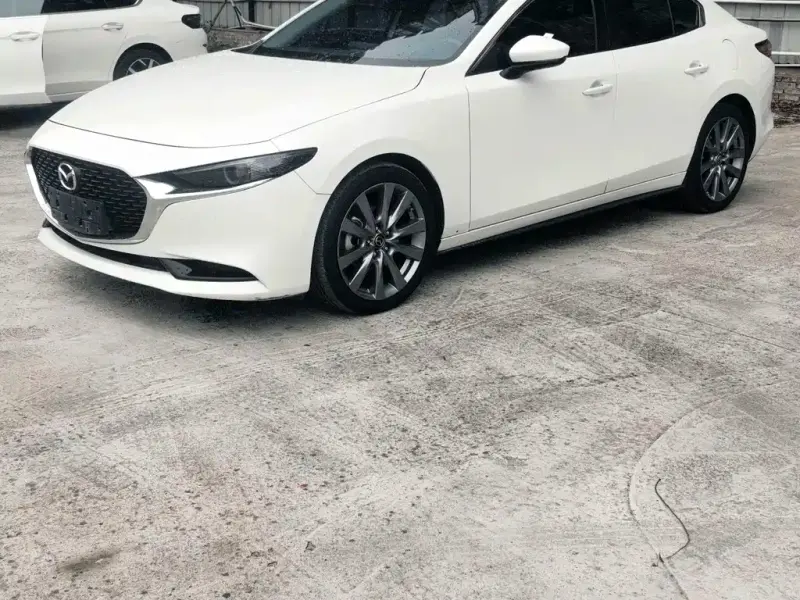 Mazda 3 Axela, 2022