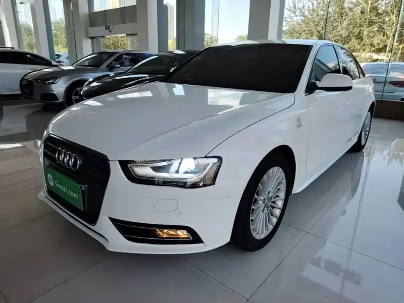 Audi A4L, 2015