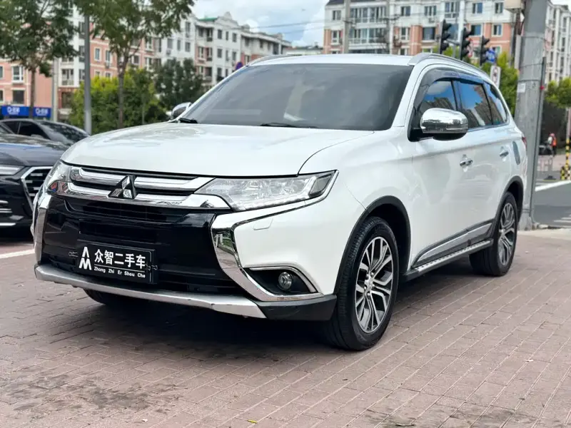 Mitsubishi Outlander, 2017