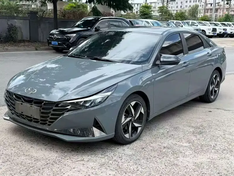 Hyundai Elantra, 2023