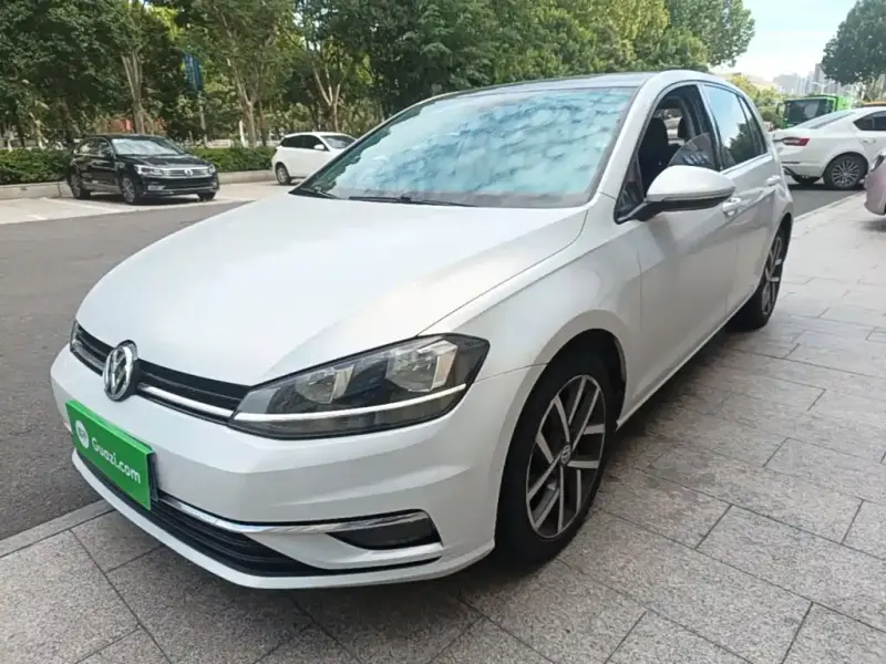 Volkswagen Golf, 2020