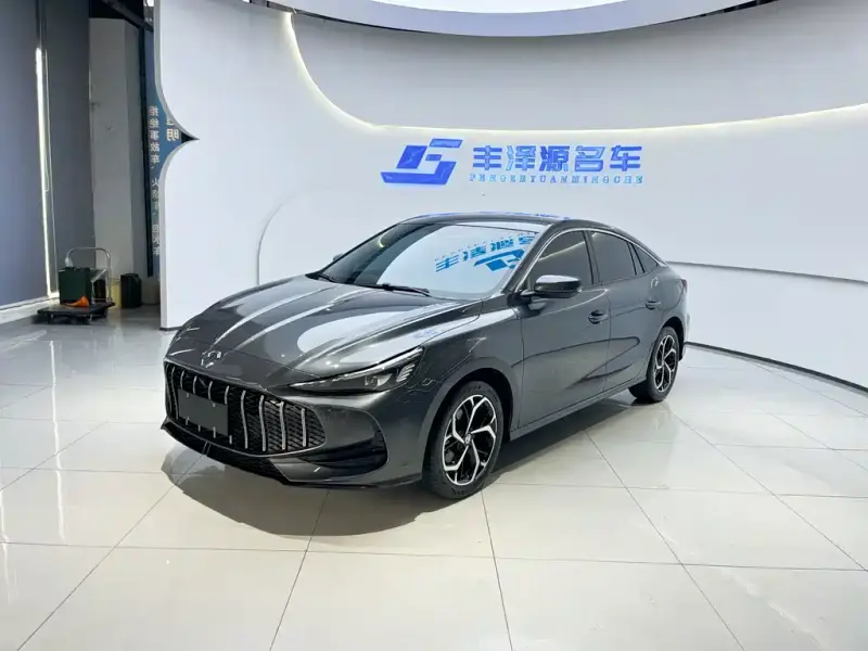 MG MG5, 2025