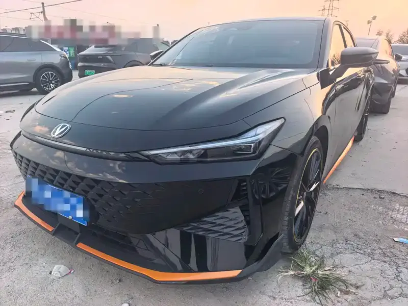 Changan UNI-V, 2025