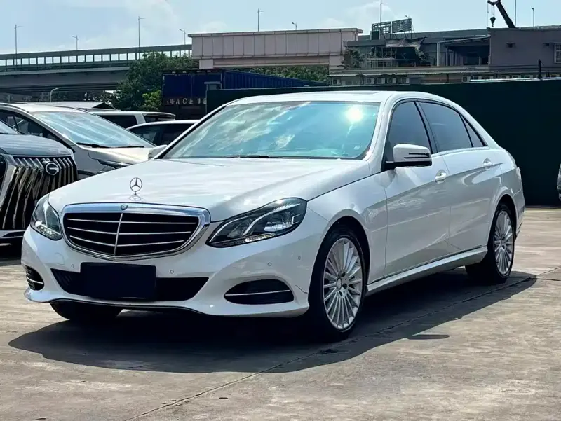 Mercedes-Benz E-Class, 2015