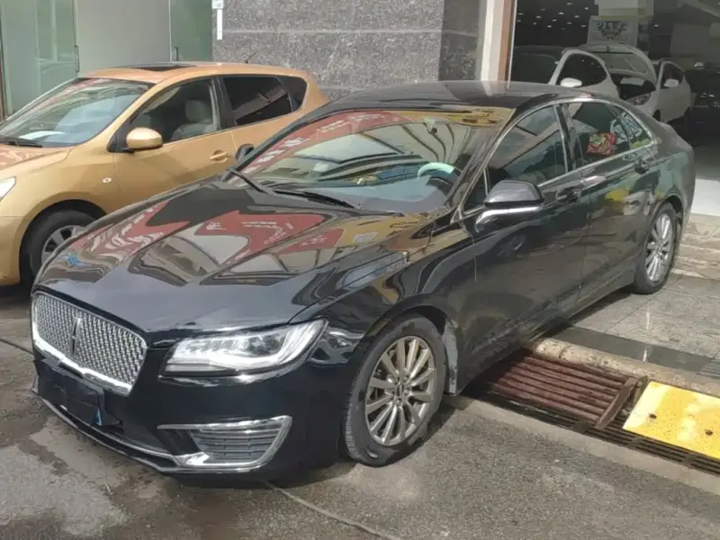 Lincoln MKZ, 2021