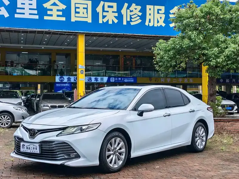 Toyota Camry, 2018