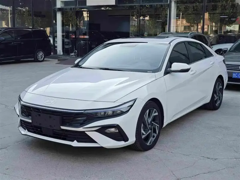Hyundai Elantra, 2026