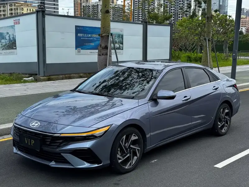 Hyundai Elantra, 2023