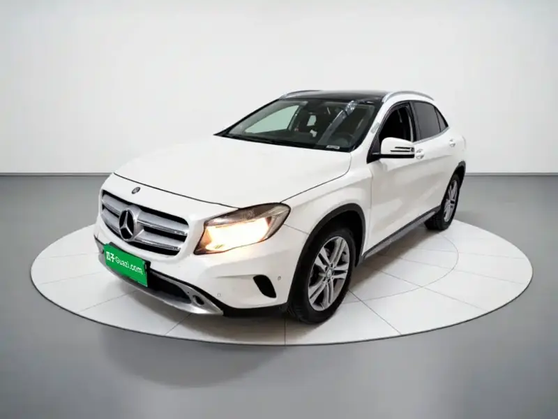 Mercedes-Benz GLA, 2016