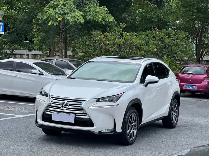 Lexus NX, 2016