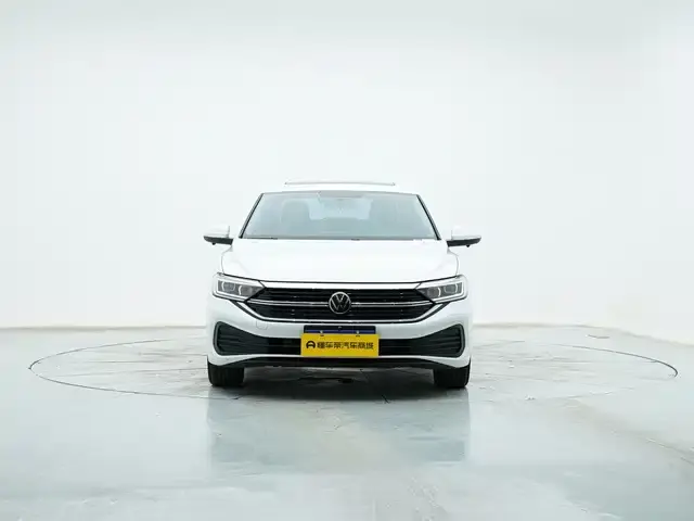 Volkswagen Sagitar, 2025