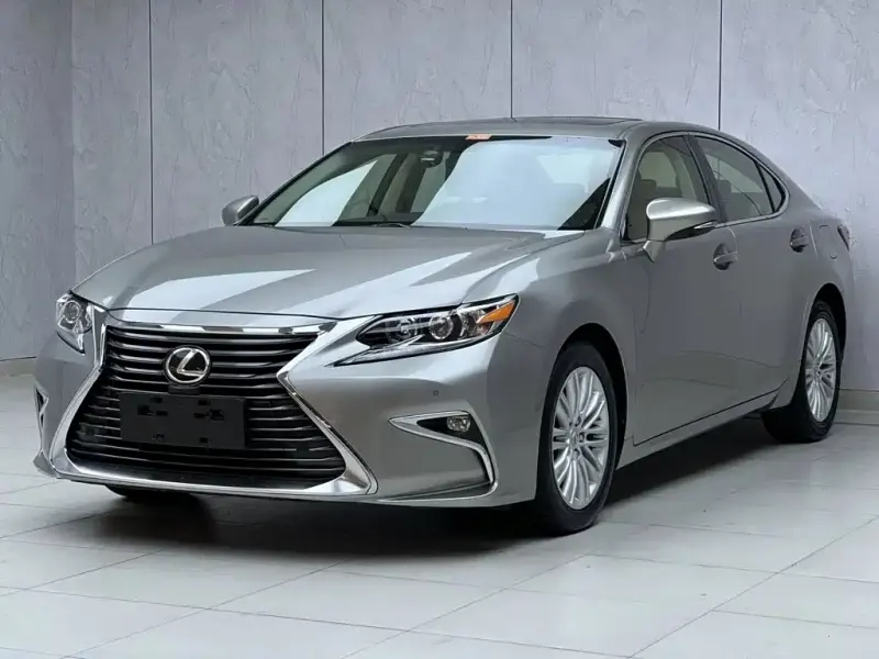 Lexus ES, 2018