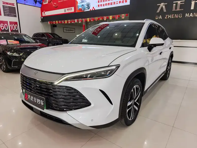 BYD L DM-i, 2025