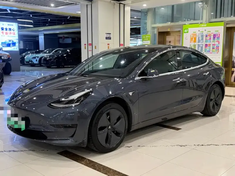 Tesla Model 3, 2020