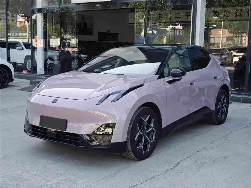 Lynk & Co Z20, 2025
