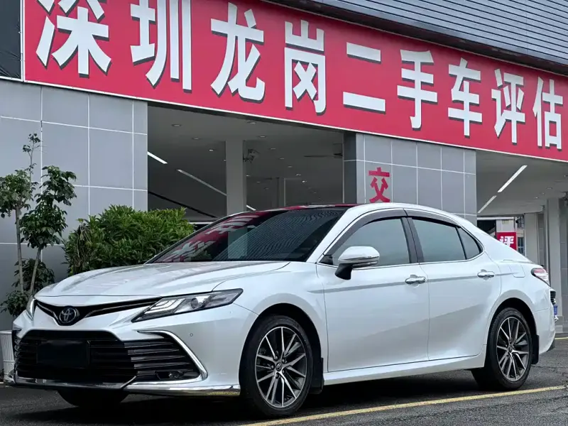 Toyota Camry, 2022