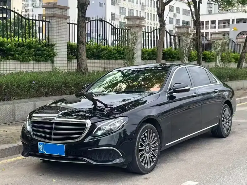 Mercedes-Benz E-Class Mercedes-Benz E-Class 2017 E 200 L 4MATIC, 2017 — фото 1