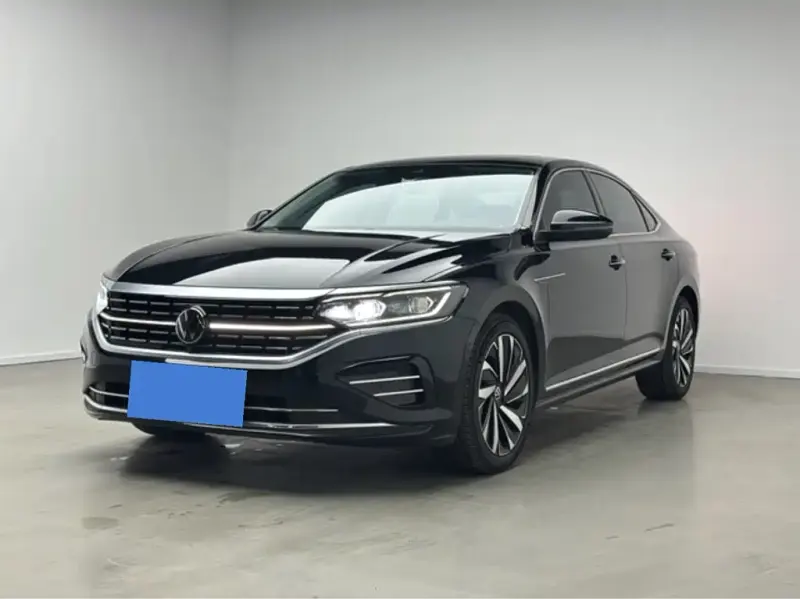 Volkswagen Passat, 2023